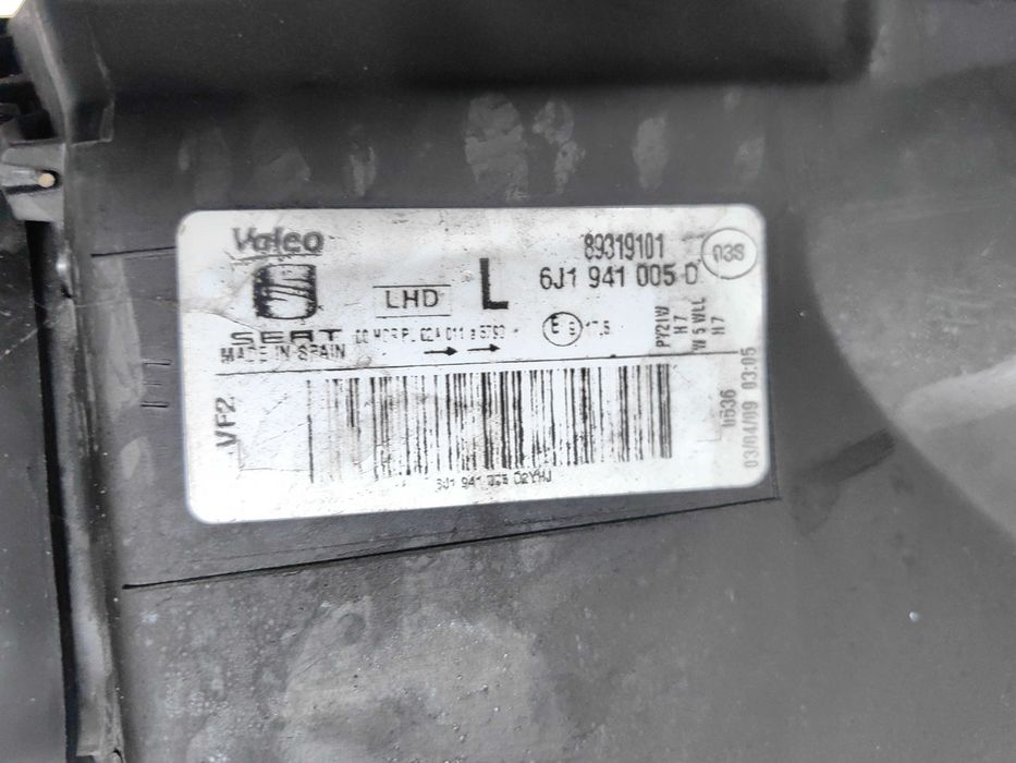 Оригинален фар Сеат  Seat Exeo