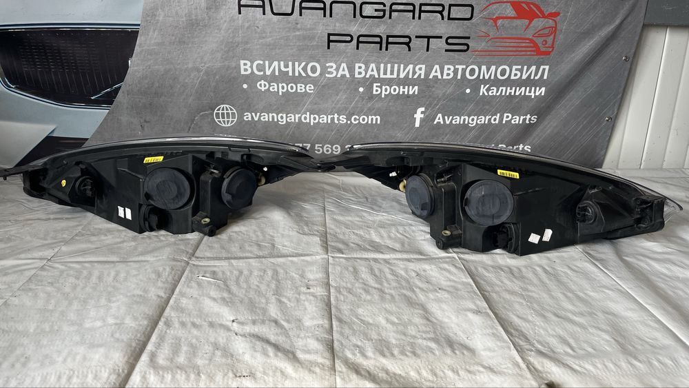 Фар Ford Fiesta MK8 ляв и десен 2 бр