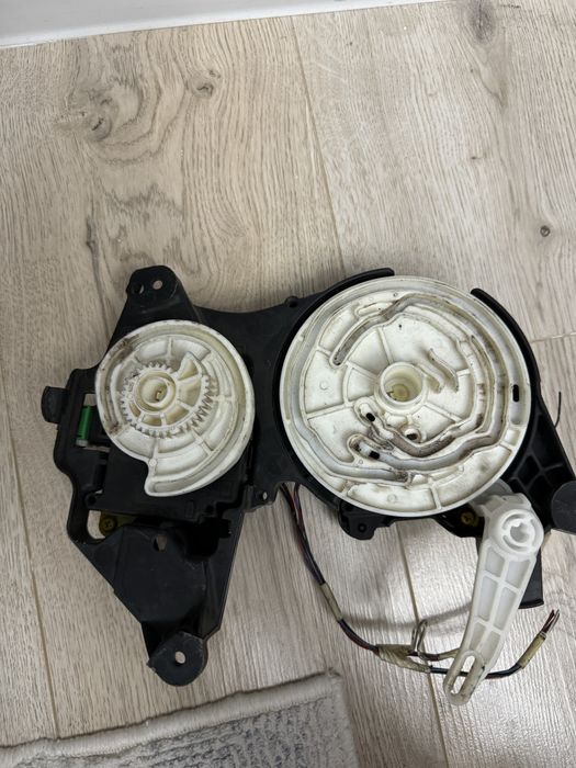 Продам сервопривод печки от камри45