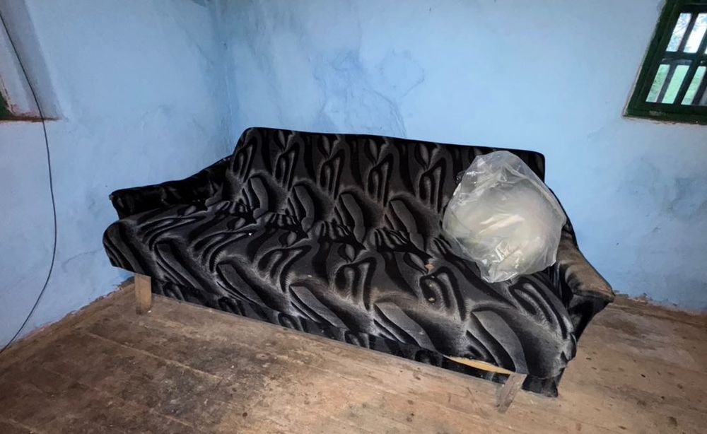 Donez mobilă, paturi, coltar