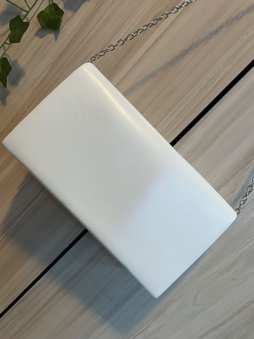 Офицялна дамска чантичка