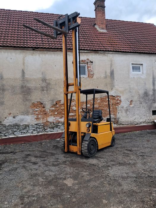 Vând lisă/liză transpalet electric Linde t16
