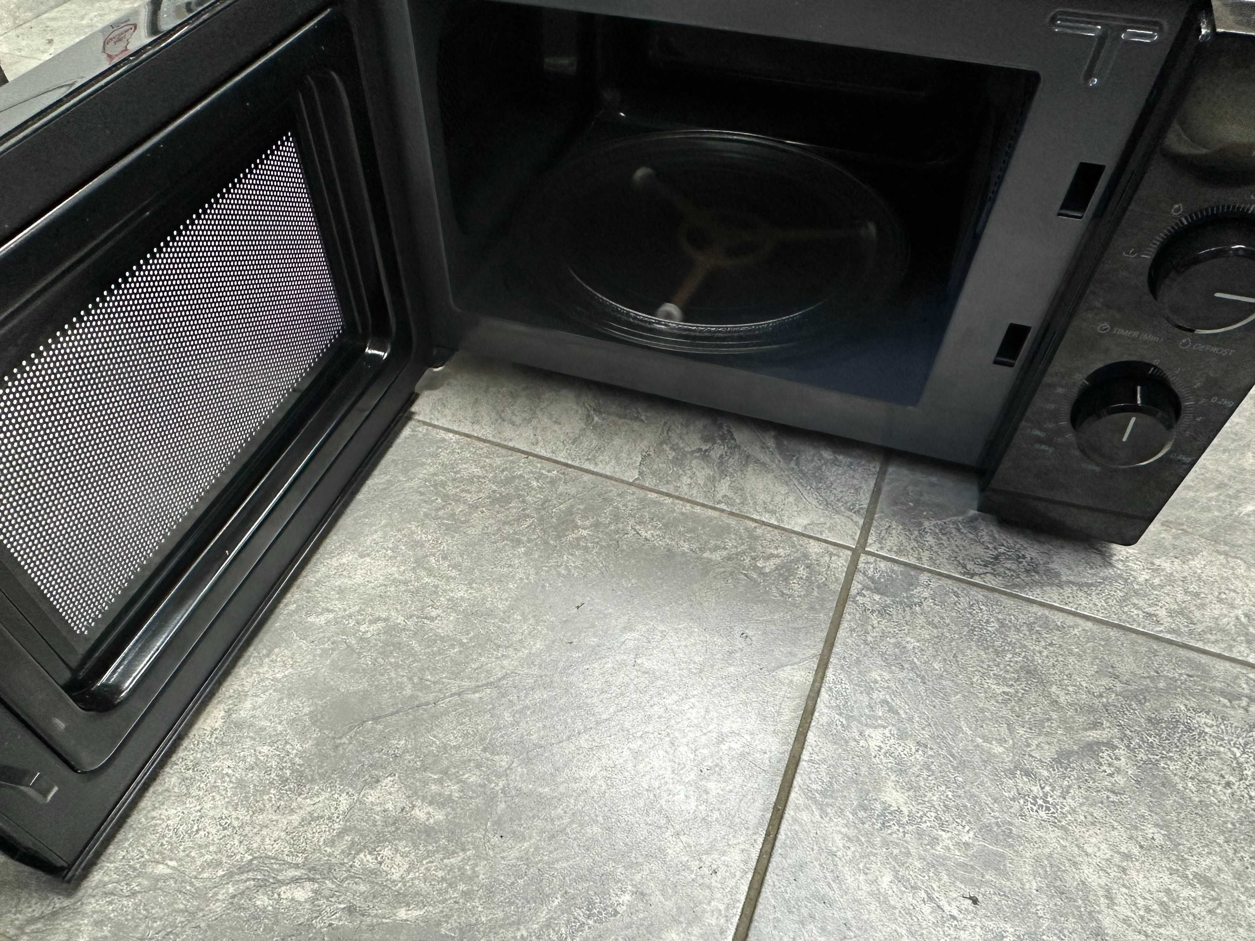 Микровълнова фурна Toshiba MW2-MG20P(BK) , 800 W, 20 Литри