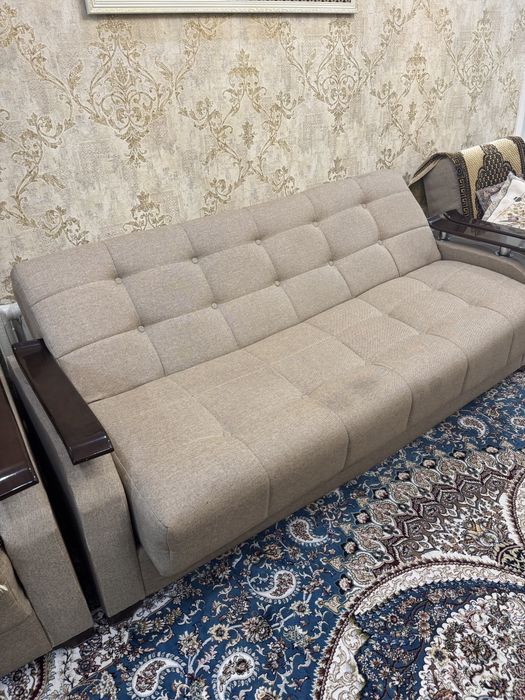 Диван для гостиной комнаты