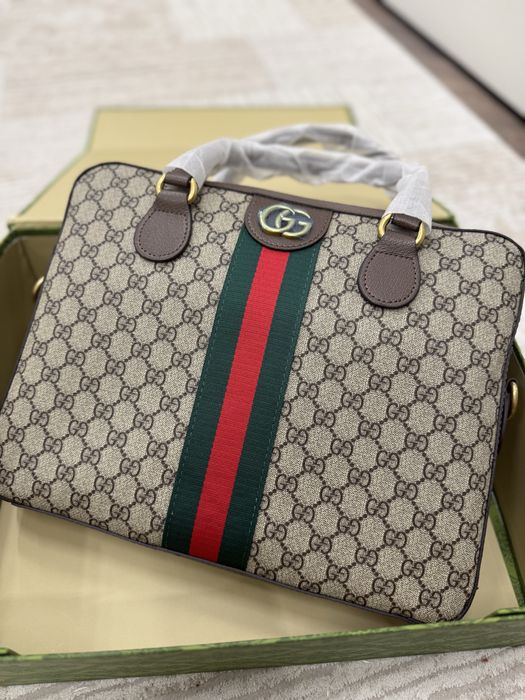 Сумка. Подходит для макбука