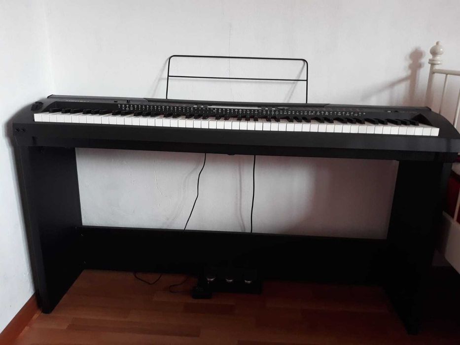 SP4200/BK Medeli Performer Series Pian Digital + suport