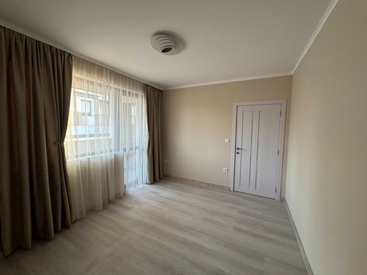 Продава се Двустаен апартамент в Търговище, Вароша - 66 кв.м за 1144 €/кв.м - Снимка #10