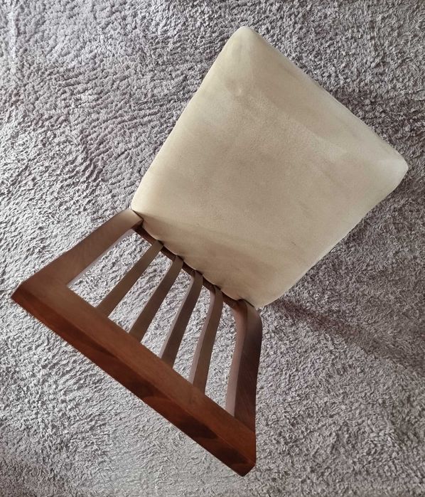 Masa extensibila lemn de fag 1600/2200x900x780 cu 6 scaune(+2cadou)