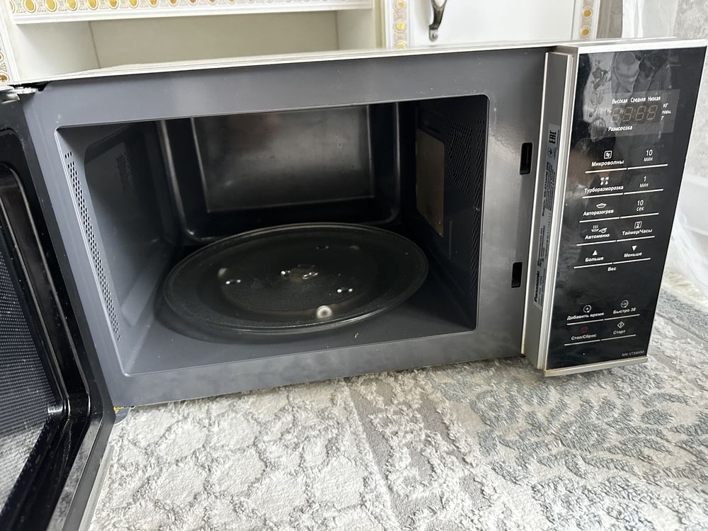 Микроволновка Panasonic
