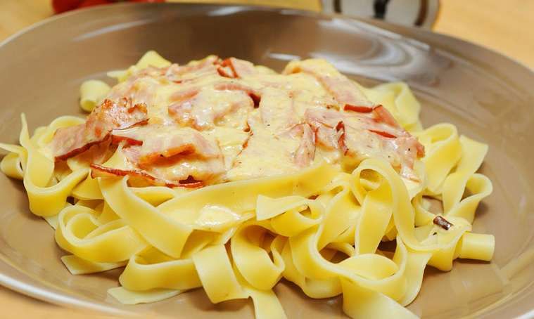 Машина за приготвяне на домашна прясна паста Inox. Нови !