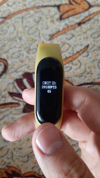 Продам фитнес браслет