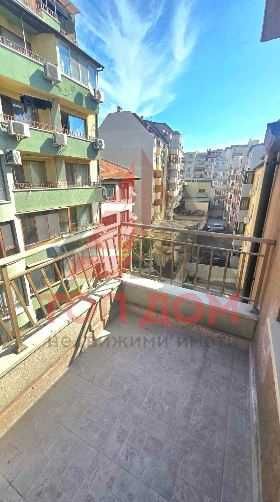 Продава се Едностаен апартамент в Варна, Цветен квартал - 25 кв.м за 3296 €/кв.м - Снимка #8