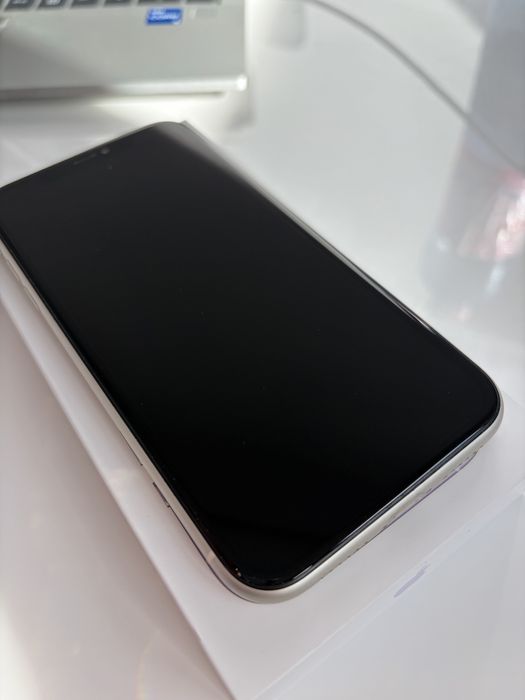 Iphone 11 alb 64GB