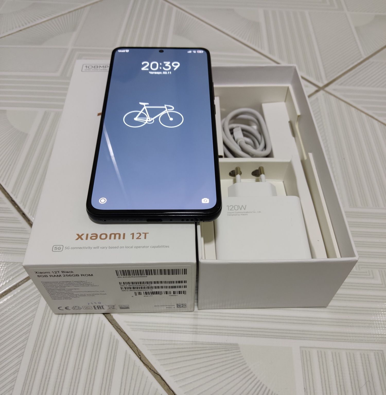 Xiaomi 12t 8/256 srochna sotiladi