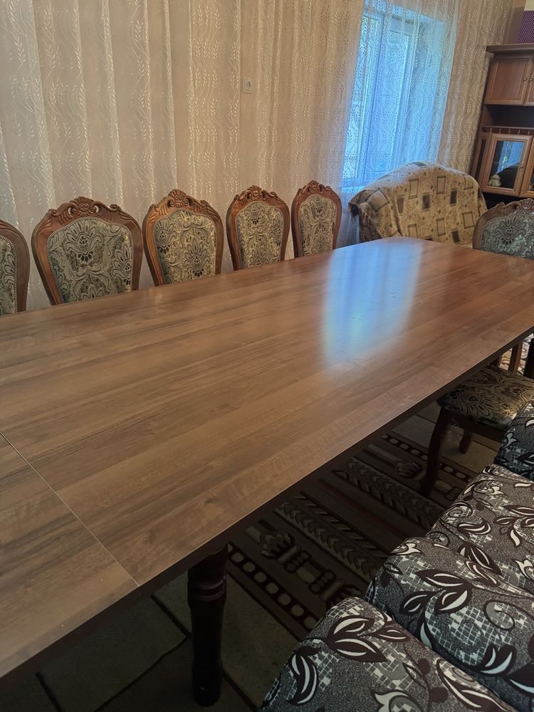 Продам стол деревянный