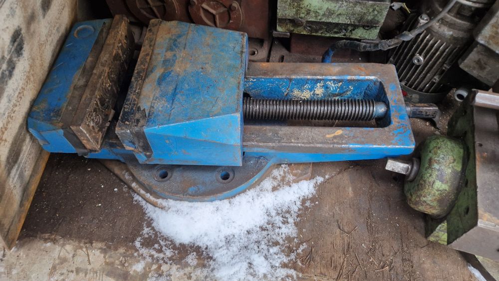 Тиссы  универсальные, Производства  СССР.