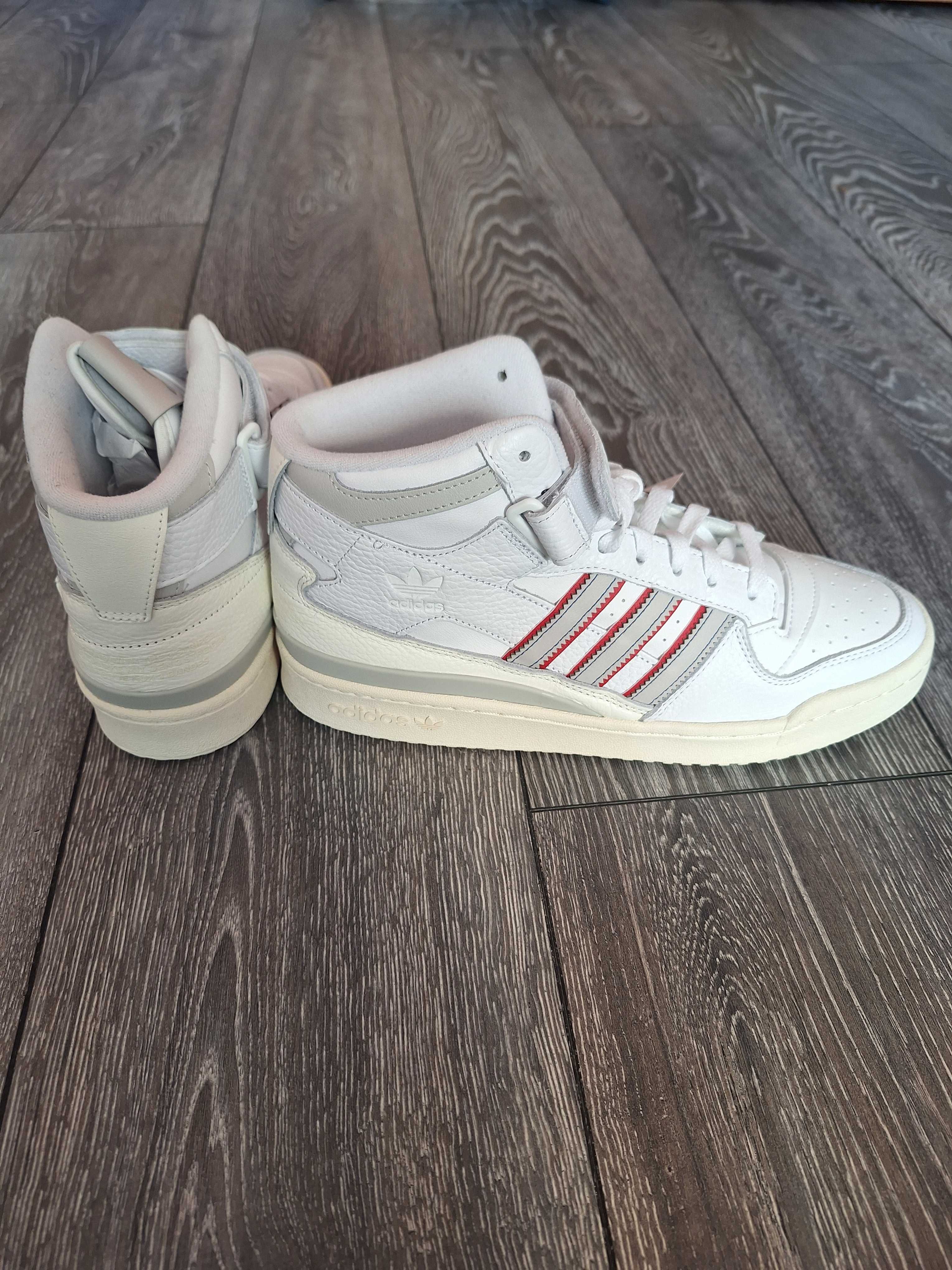 Нови Adidas originals 44 forum mid