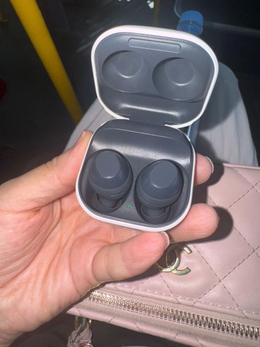 Наушники Samsung Galaxy Buds FE серый