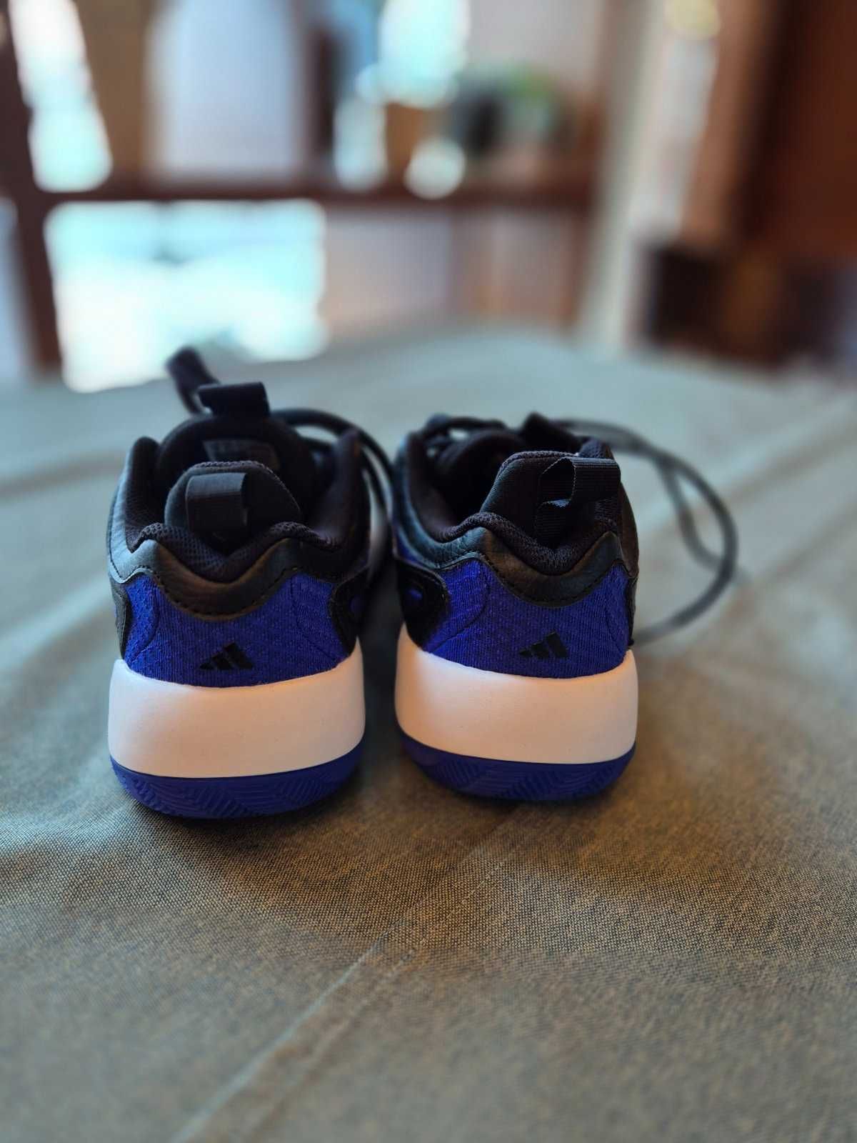 Маратонки Adidas 37 1/3