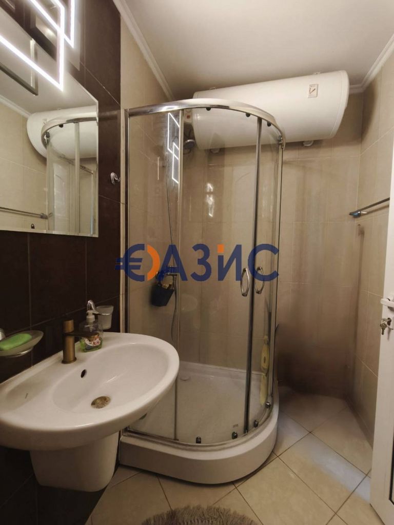 Продава се Двустаен апартамент в Свети Влас - 60 кв.м за 1334 €/кв.м - Снимка #12