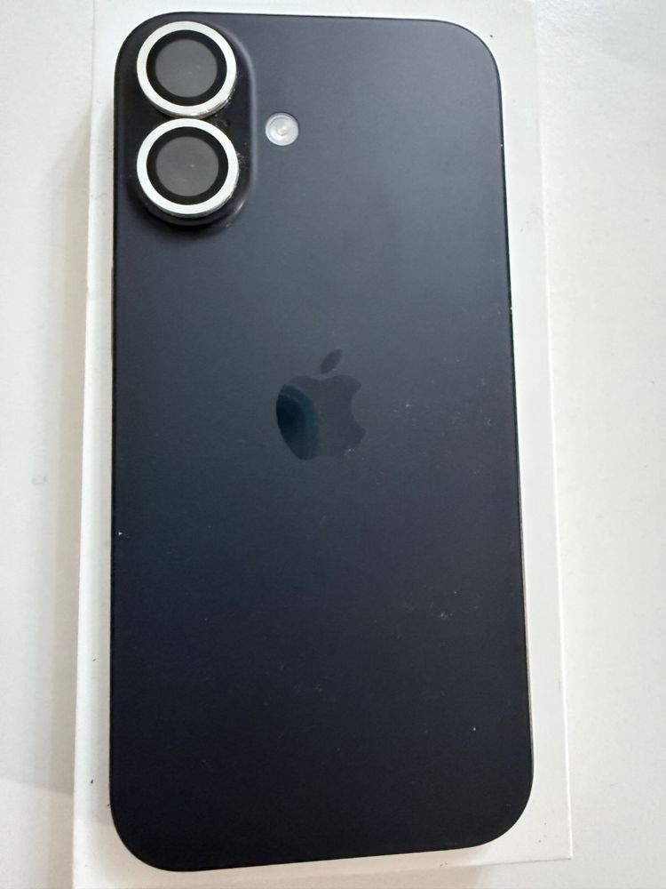 iPhone 16  новый