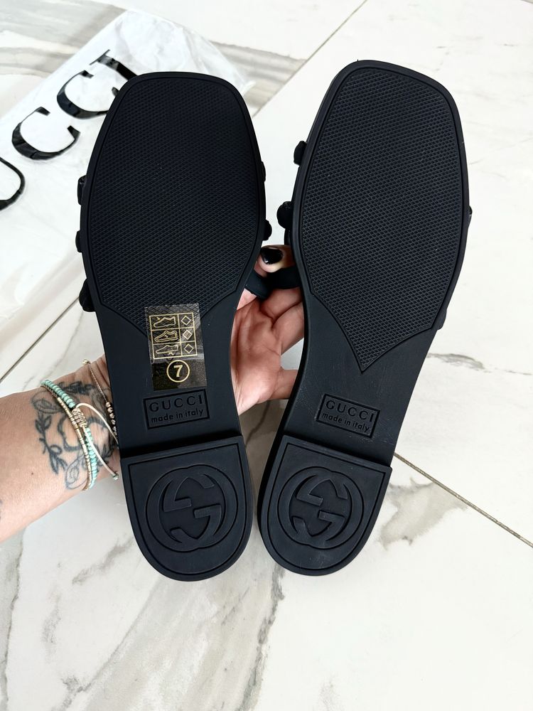 Продавам нови чехли Gucci