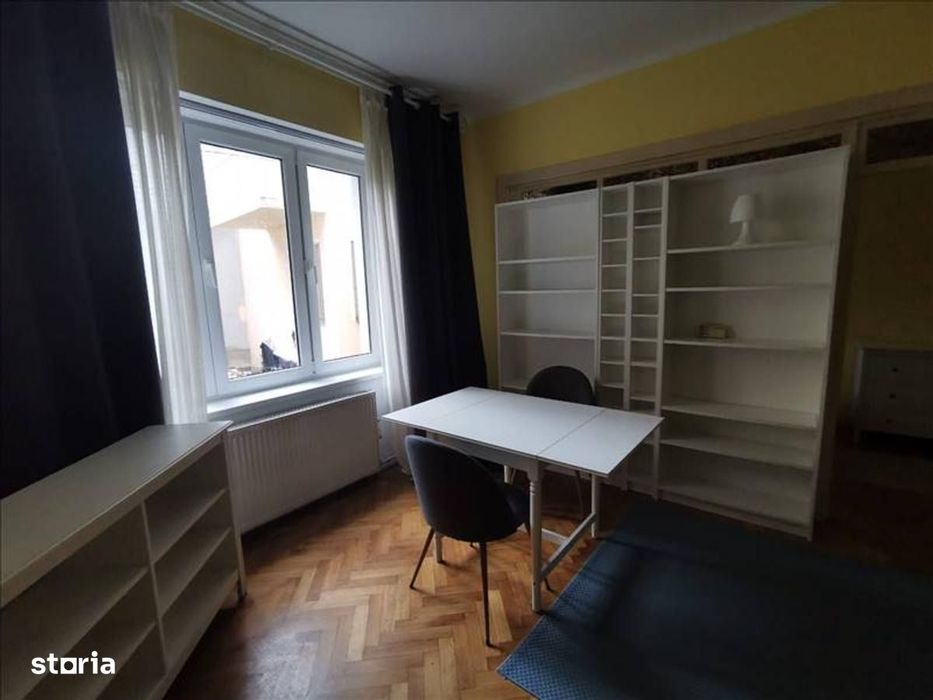 Centrul Istoric studio  mobilat si utilat complet