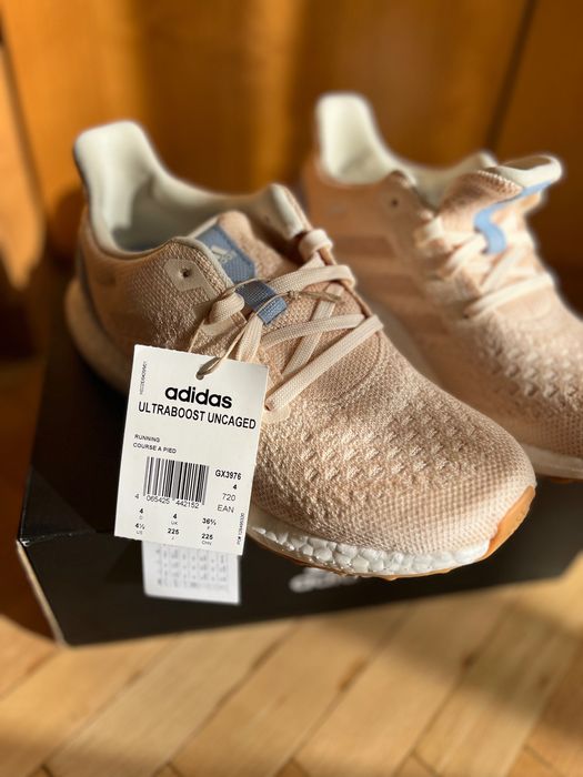 Маратонки adidas GX3976