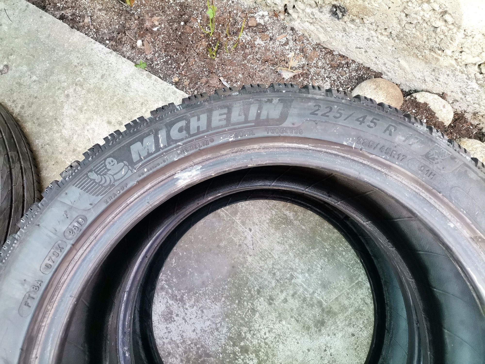 225.45.17  Зимни гуми MICHELIN ALPIN 6