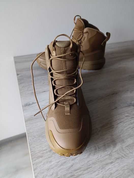 НОВИ Under armour зимни ботуши