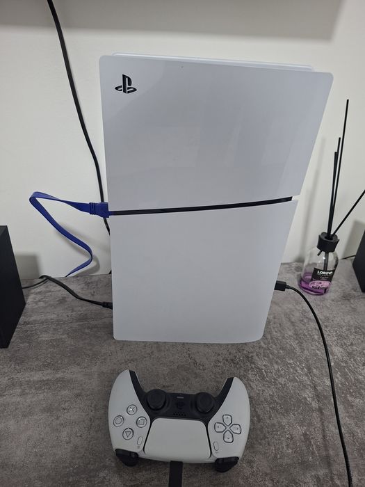 PS5 1 TB 1 ta Jostik ideal xolat