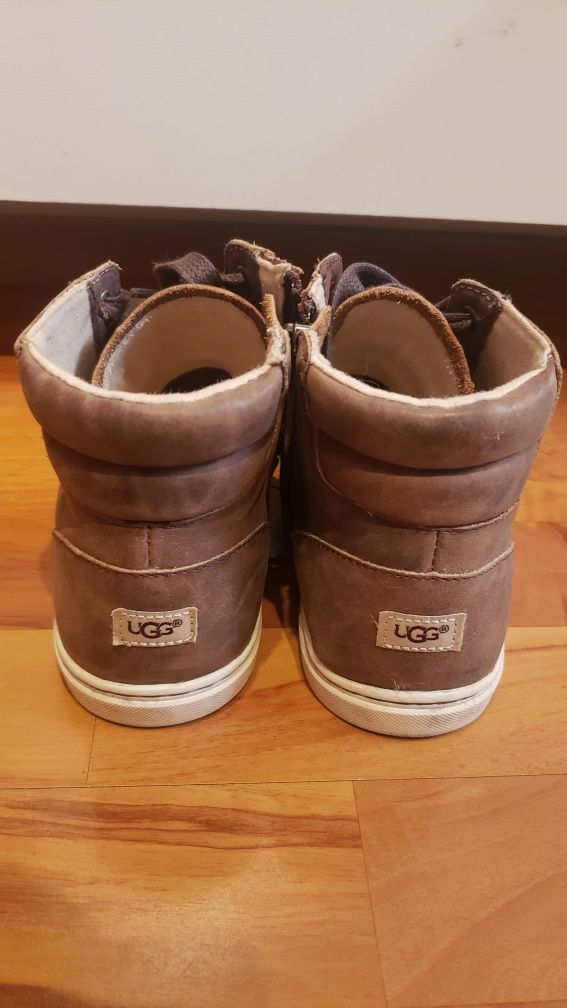 UGG Sneakers maro