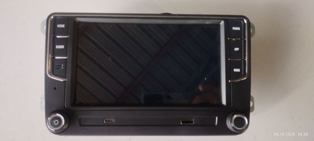 Продам магнитофон андроид для машины Wotswagen