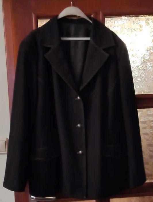 Елегантно дамско сако,Турмалинови изделия при болки в колената и врата