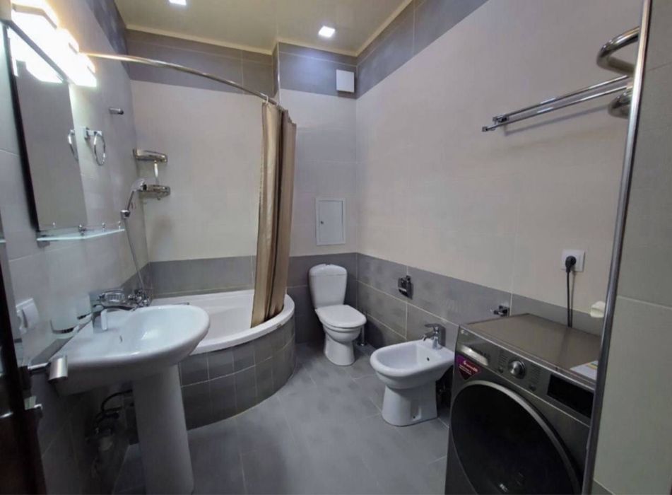 Пррдается 2х комнатная квртира