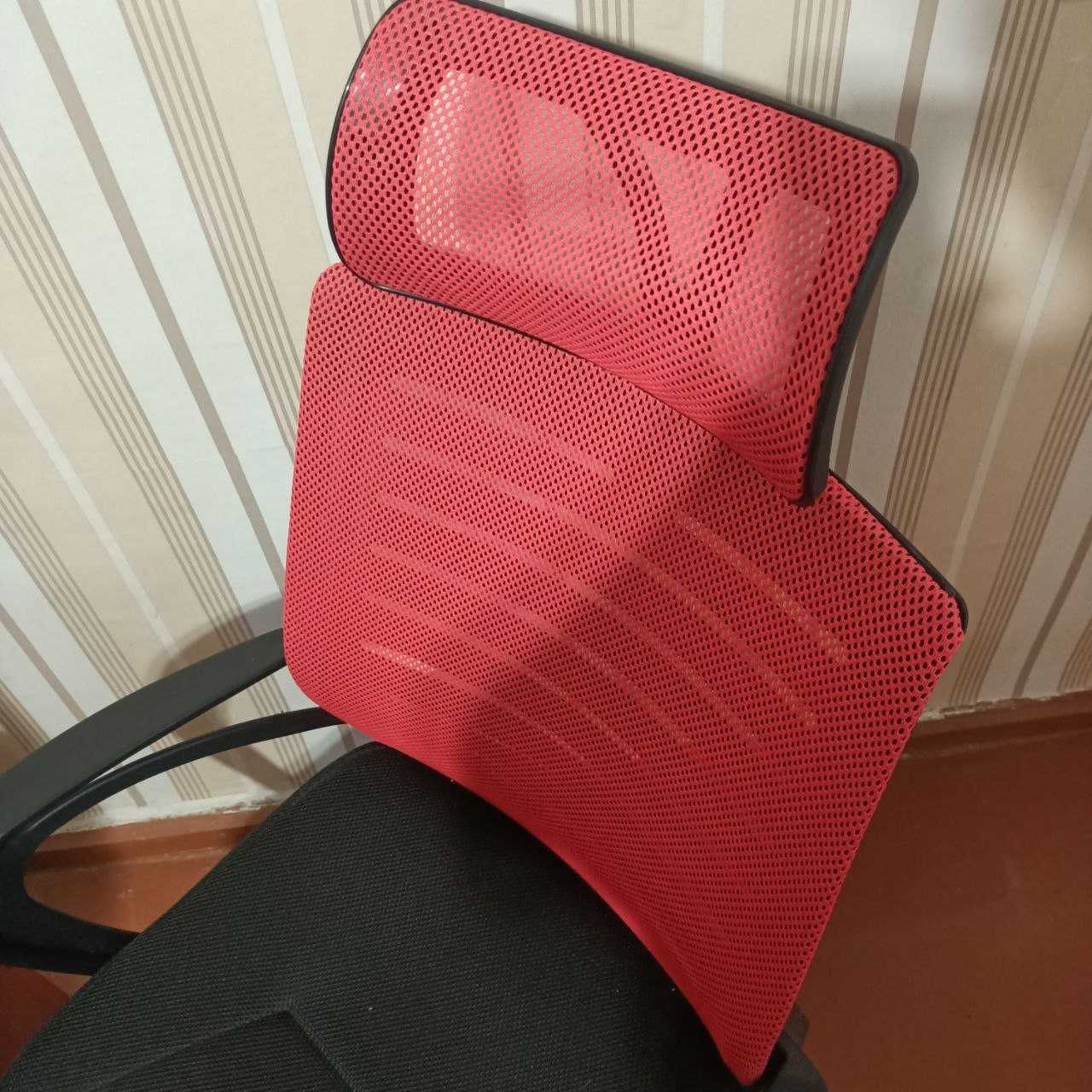 игровое кресло красное новое