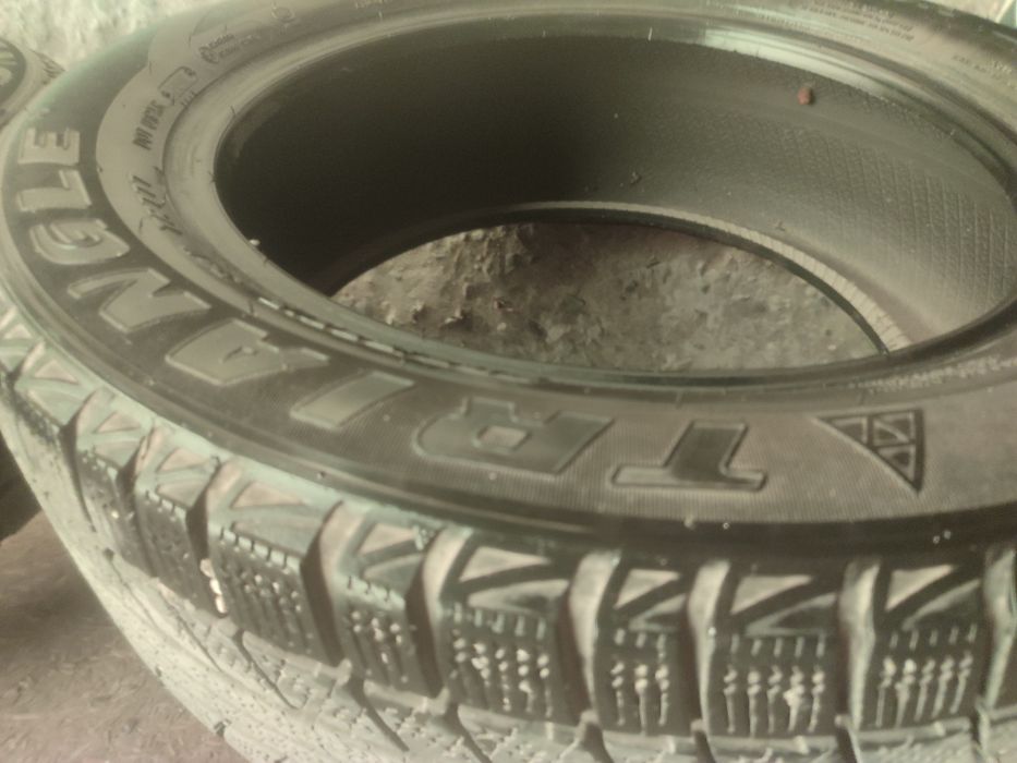 Продам шины зимние Тriangle размер