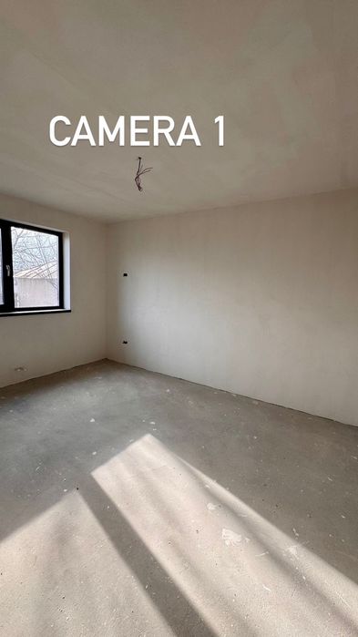 Casa nouă cu etaj de vânzare/ Vilă spațioasa/ Centrul localității