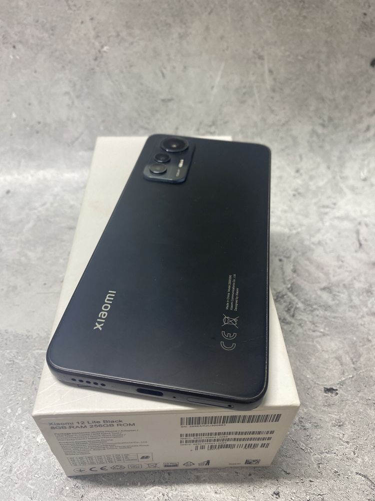 Продам  Xiaomi 12 Lite (Сатпаев Абая )358124