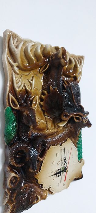 Ceas de perete vanatoare