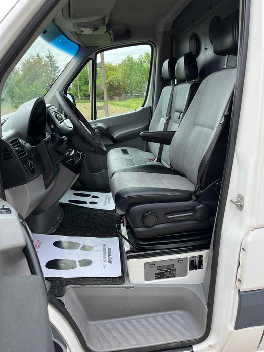 Volkswagen Crafter 3 locuri si duba an 2012 motor 2.0 tdi sprinter