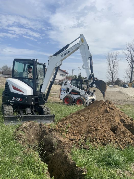 Inchiriez miniexcavator si buldoexcavator cu picon