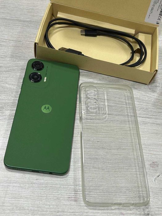 Motorola  G35 5G 256GB 4GB+4 GB RAM Dual