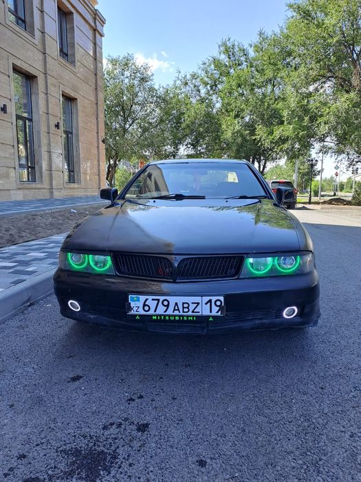 Продам Митсубиси Диамант