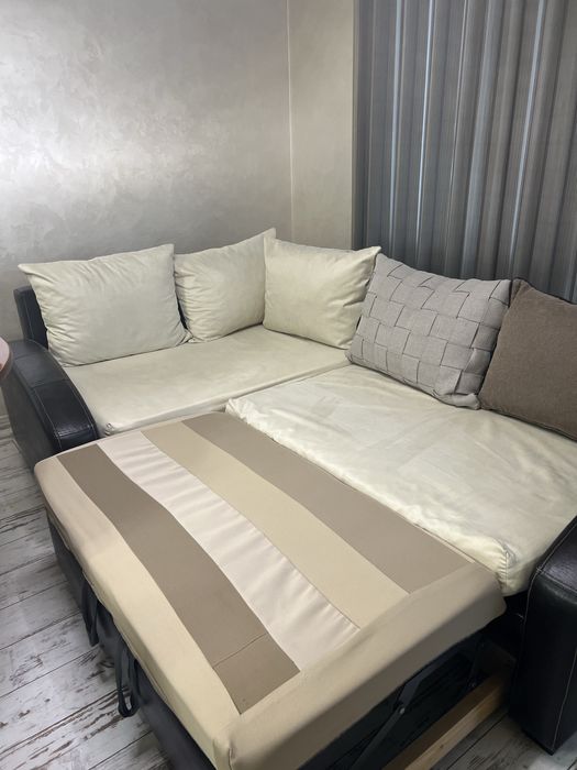 Разтегателен Диван