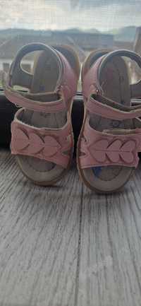 Sandale fetiță  roz