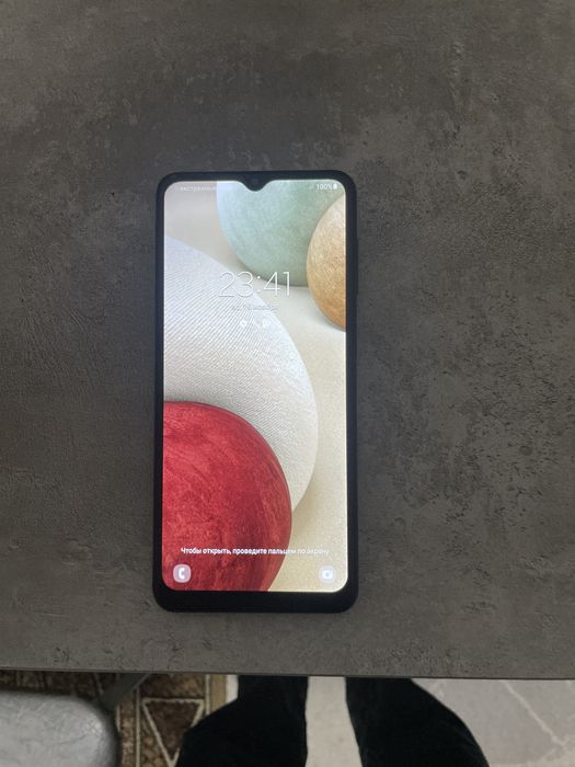 Продам Самсунг А12 64гб