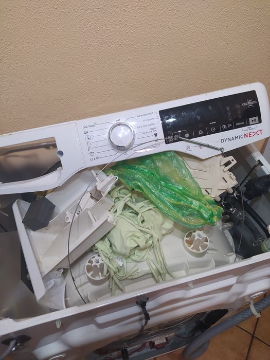 Пералня Hoover на части. Цяла електроника работи, проблема е в барабан