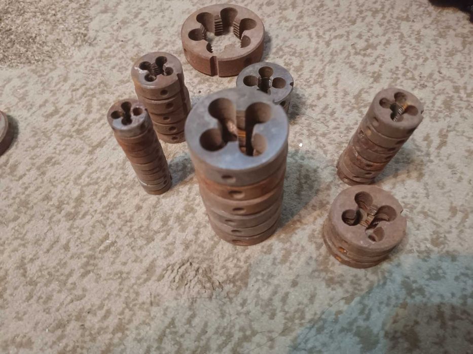 Лерки,    плашки