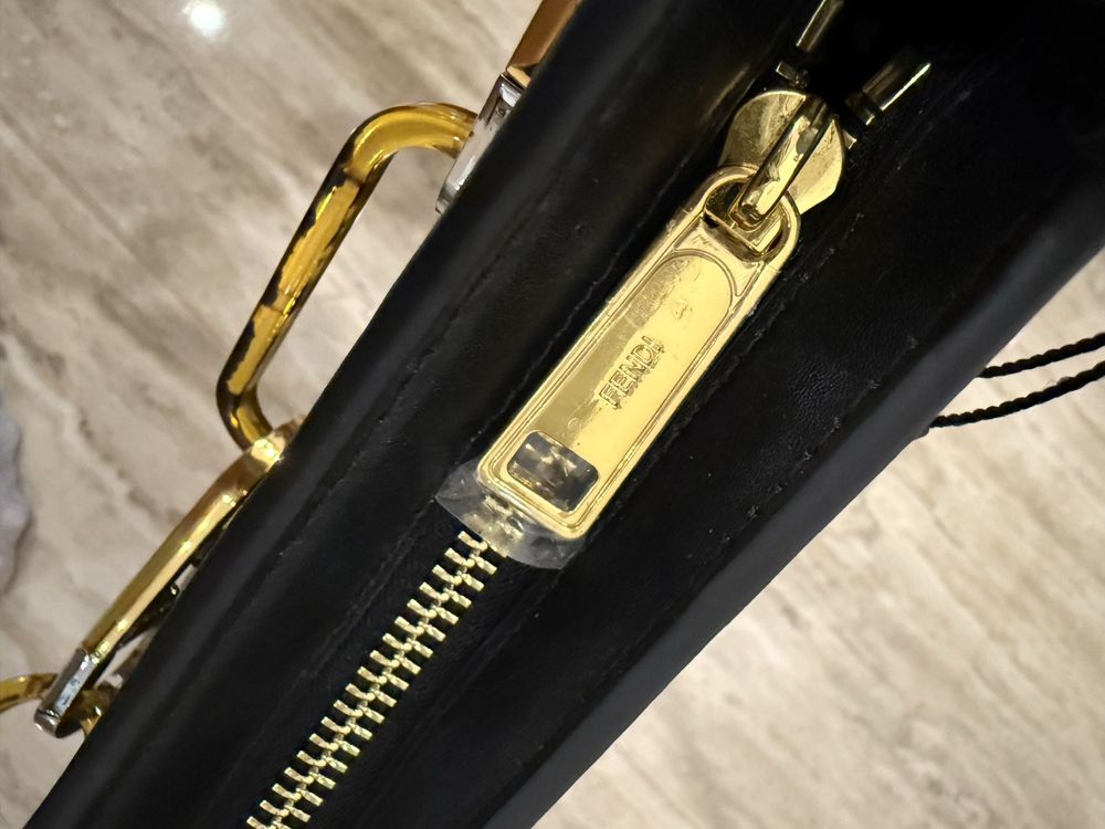 Дамска чанта Fendi